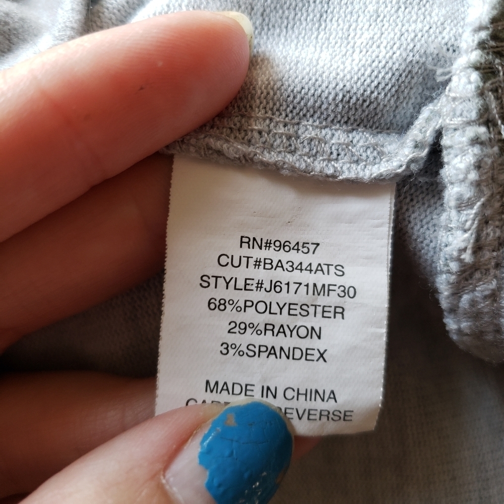 Eyeshadow  Tunic S Small Gray Cactus V-Neck - Picture 7 of 7